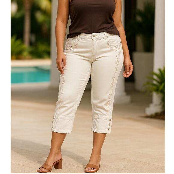 Miss Me White Capri Jeans Size 30 Embellished Pockets Low Rise Denim - Picture 1 of 15